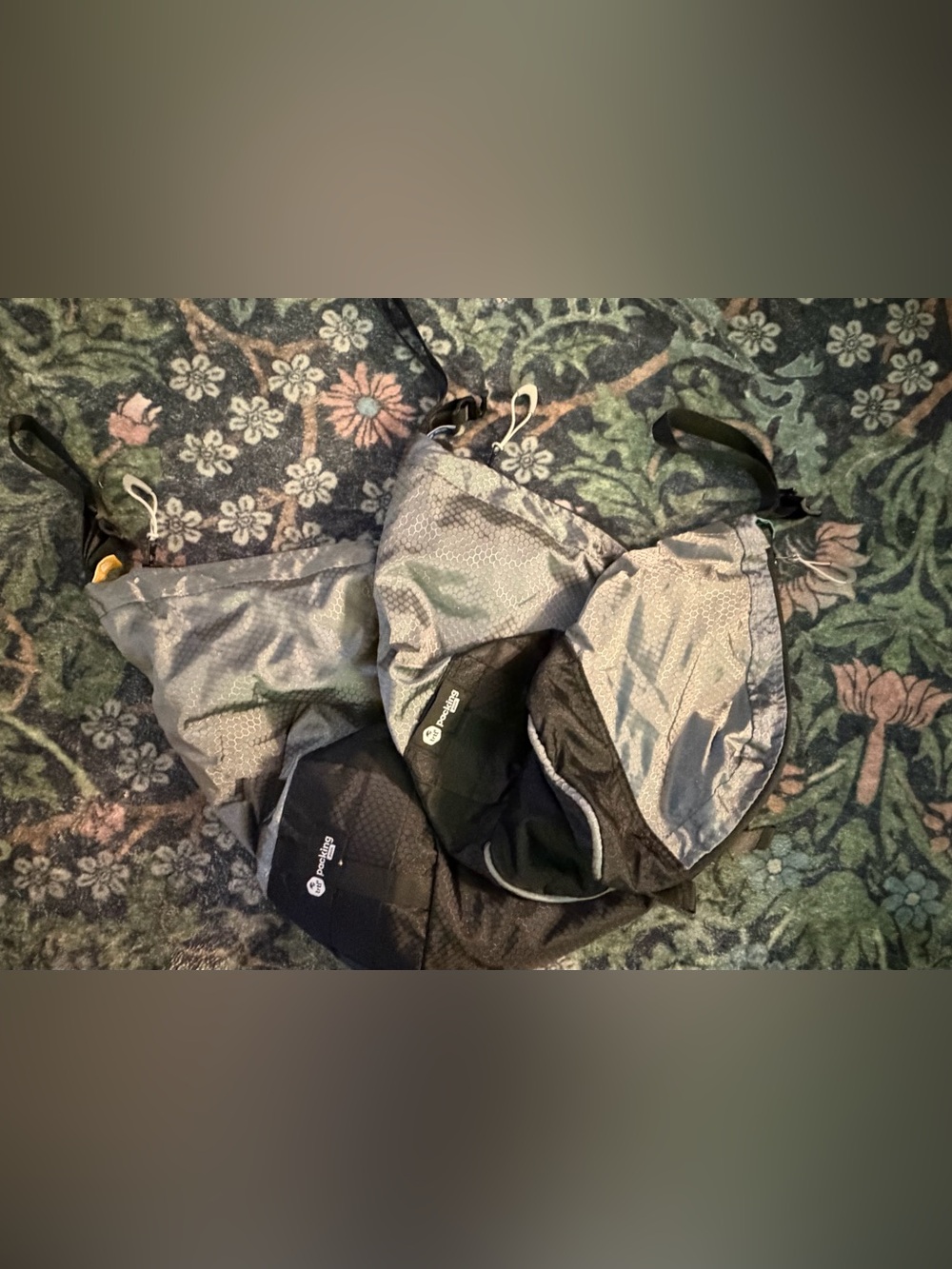NWOT Trtl Packing Pods Set of 3